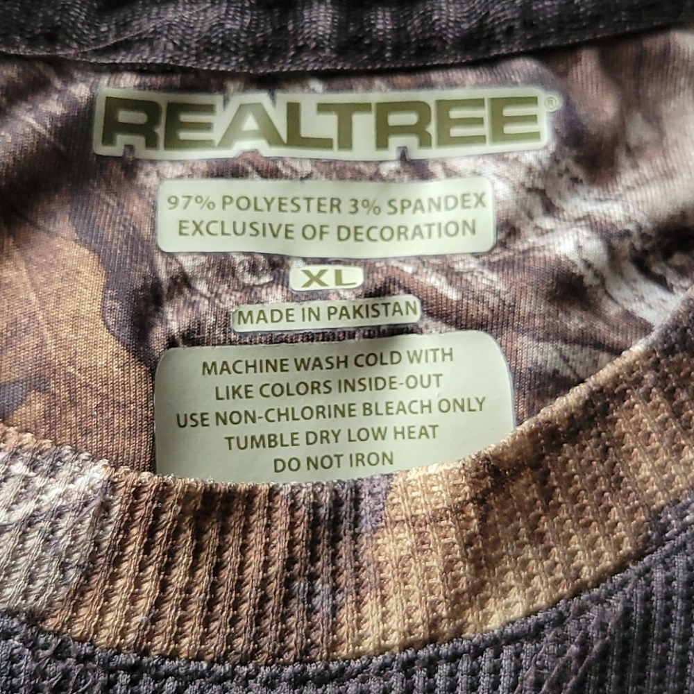 Realtree camo - Picture 2 of 2
